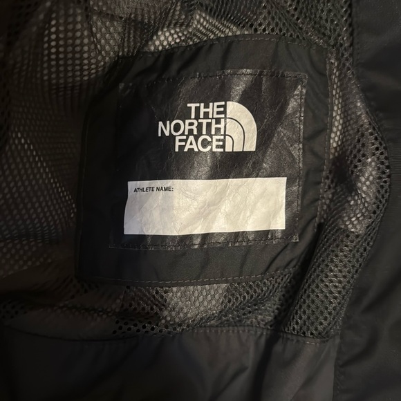 The North Face Black Outerwear - Picture 5 of 10